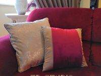 Стильные подушки на диван в гостиную на заказ