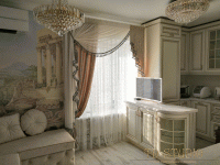 Оформление кухонного окна разноуровневыми шторами в коттедже г. Пушкино