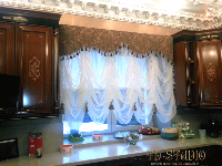 Французские шторы с ламбрекенами для кухни частного дома г. Ивантеевка
