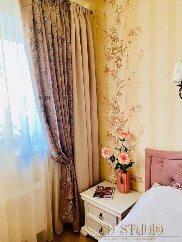 Красивые шторы в классическом стиле в спальню, квартира ЖК Новое Пушкино