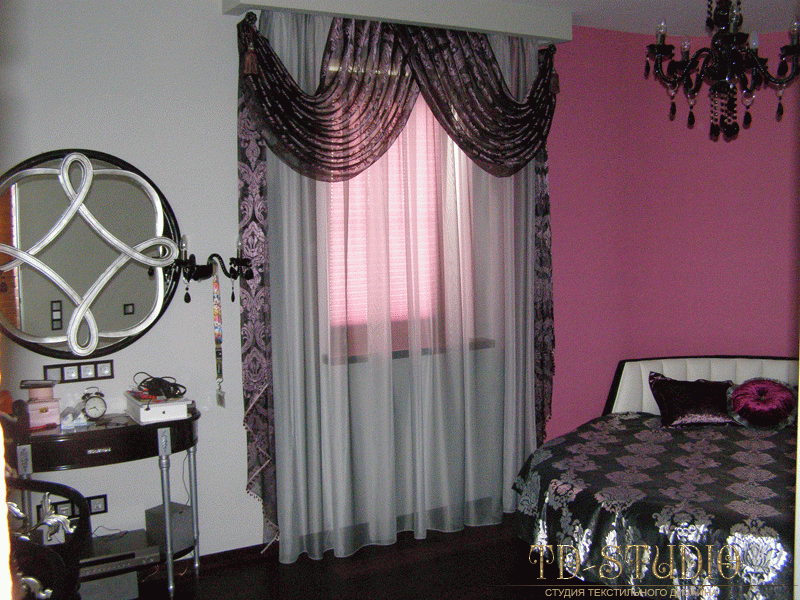 Оформление шторами спальни в розовых тонах, квартира Москва ВДНХ