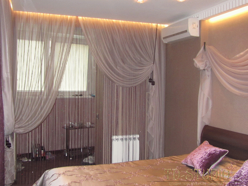Дизайн штор в спальню с совмещенным балконом, квартира Мытищи