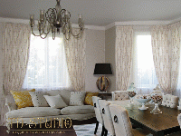 Белые шторы в гостиную в частном доме Новая Рига, дизайн и пошив на заказ